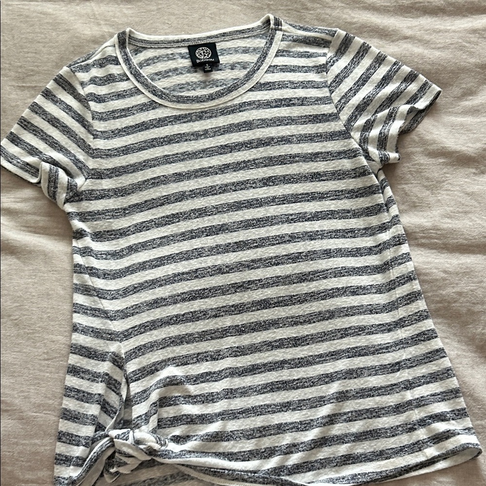 Bobeau Heather Gray and White Striped Tee